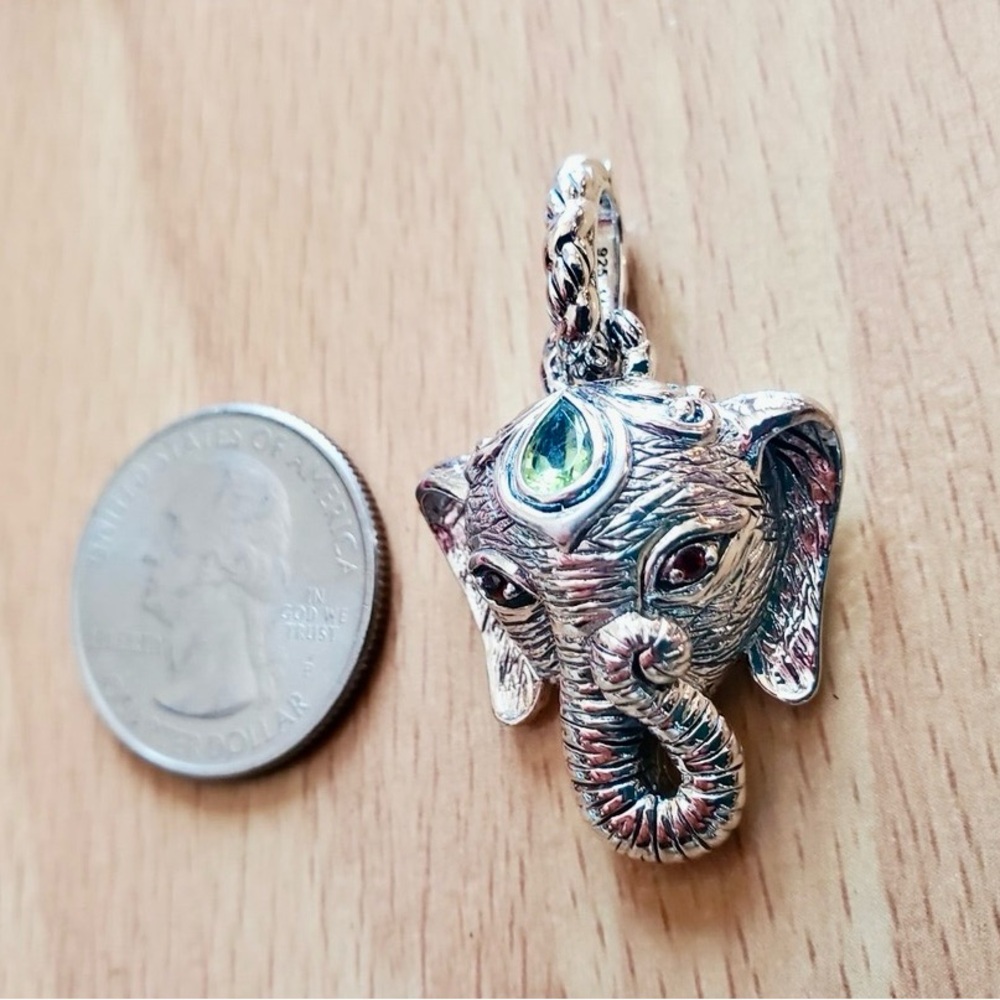 John Hardy Silver Elephant Necklace with Green Gem - Picture 4 of 5
